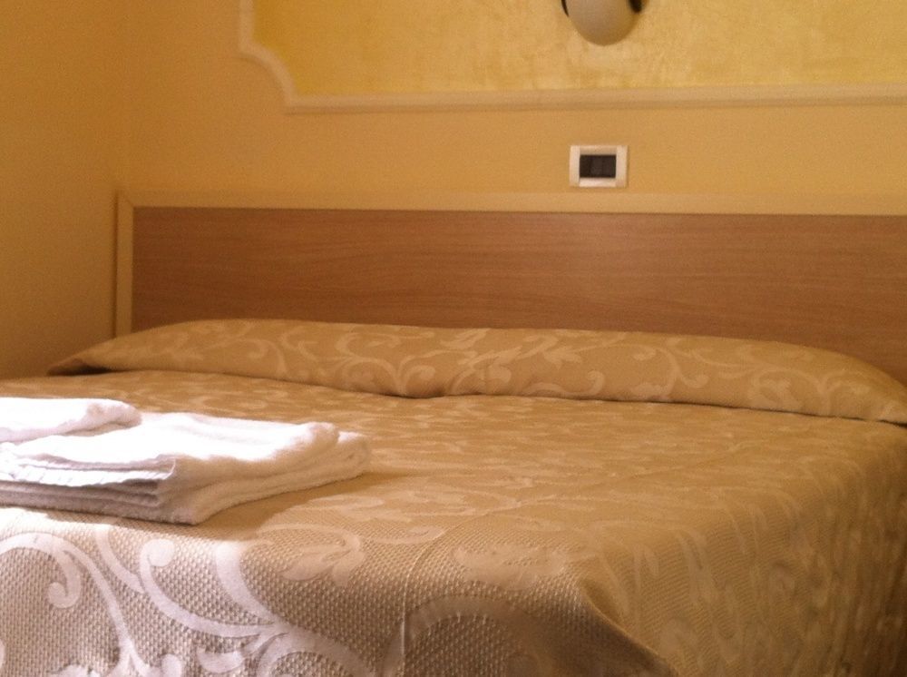 Hotel Orly チェゼナーティコ エクステリア 写真
