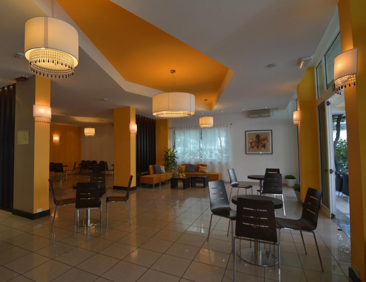 Hotel Orly チェゼナーティコ エクステリア 写真