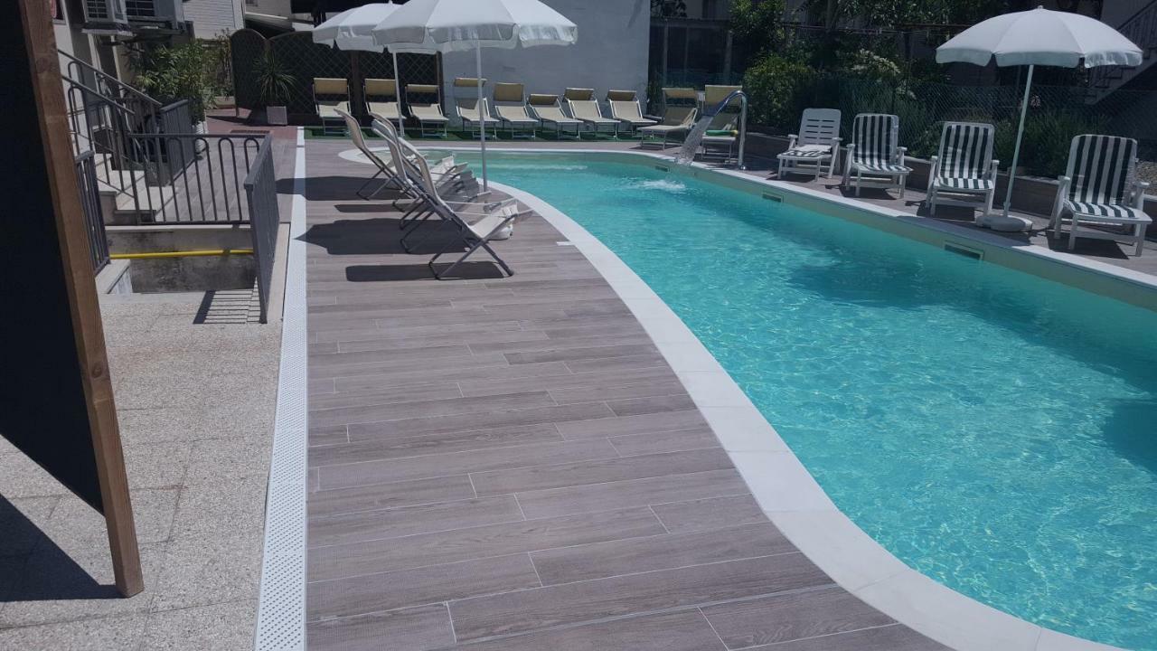 Hotel Orly チェゼナーティコ エクステリア 写真